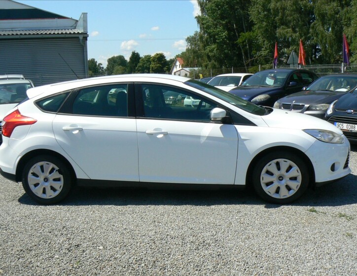 Ford Focus 8