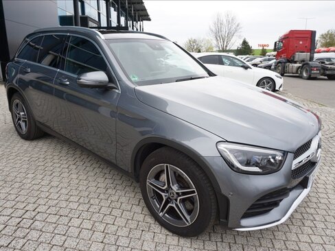 Mercedes-Benz GLC SUV / Terénní 2,0 l 180 kw