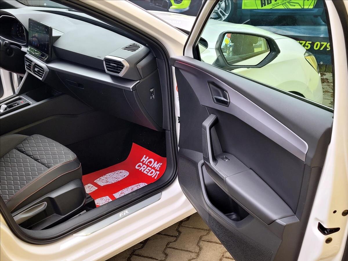 Seat Leon Hatchback 1,5 l 110 kw