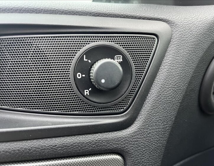 Škoda Octavia Sedan / Limuzína 1,6 l 75 kw