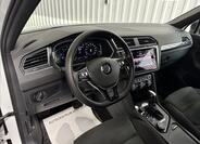Volkswagen Tiguan 16