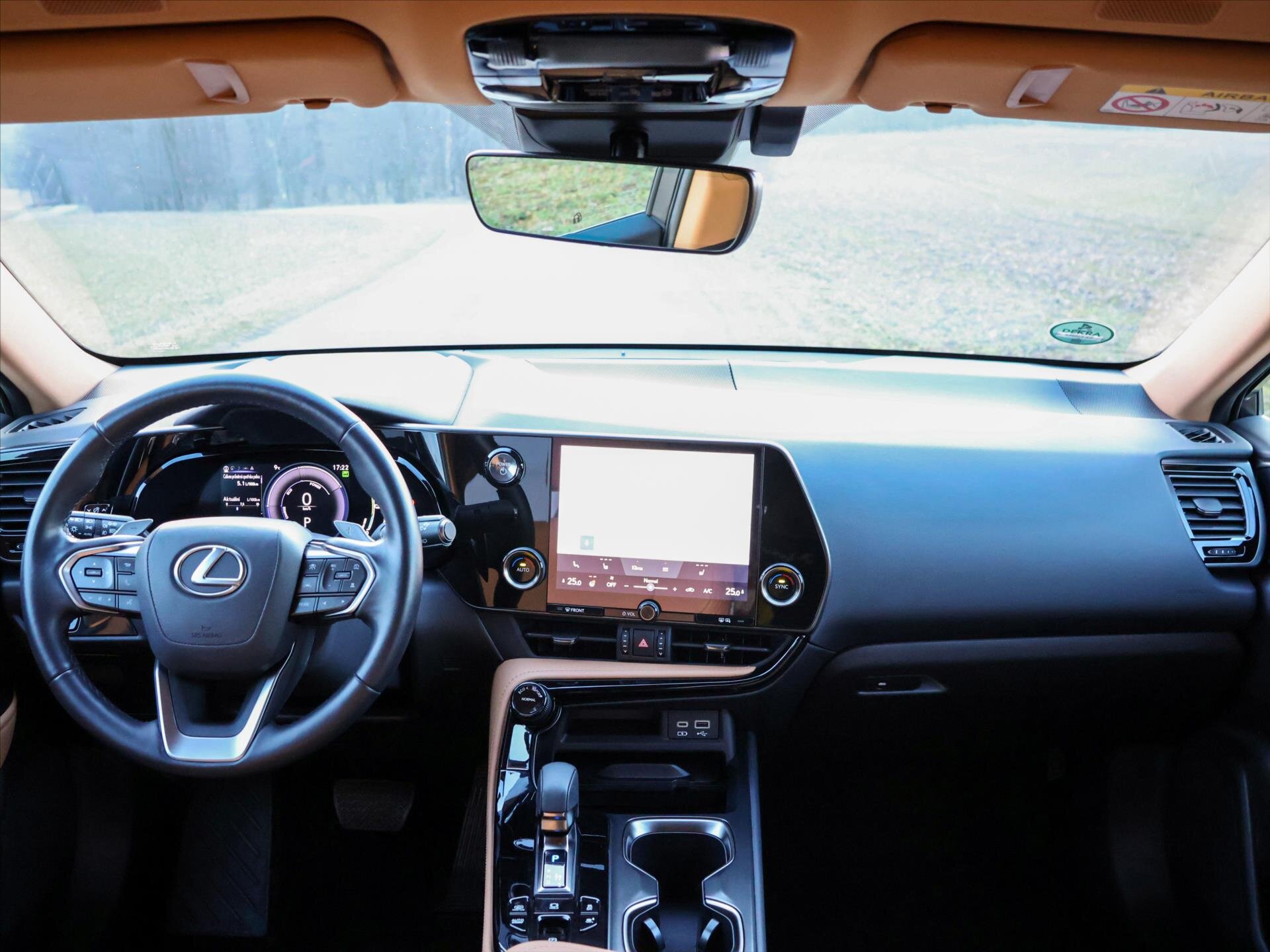 Lexus NX 450h plus SUV / Terénní 2,5 l 136 kw