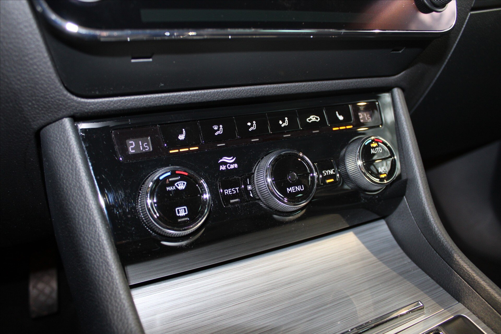 Škoda Superb Kombi 2,0 l 110 kw