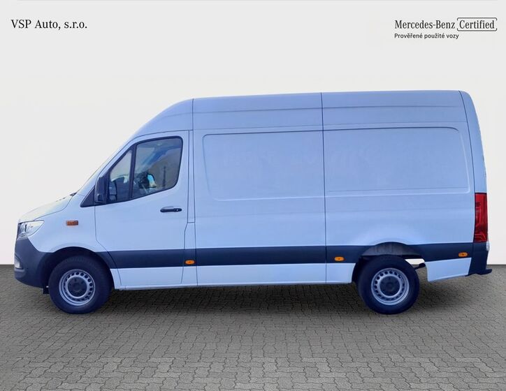 Mercedes-Benz Sprinter 2