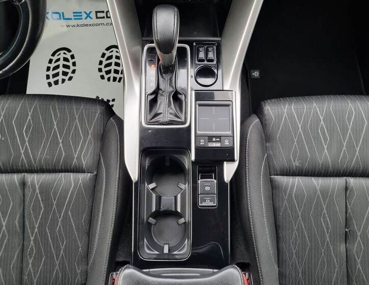 Mitsubishi Ostatní 17