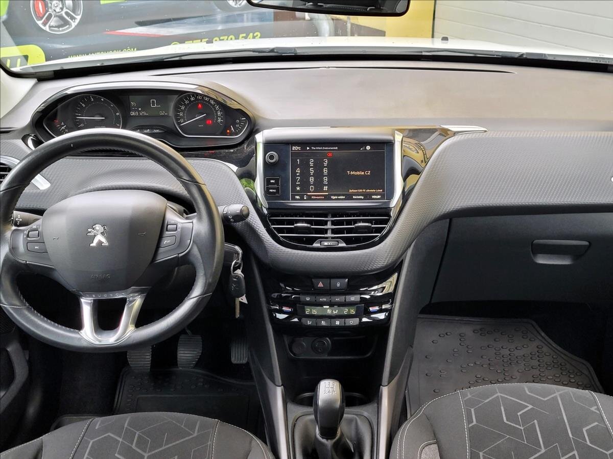 Peugeot 2008 SUV 1,2 l 60 kw