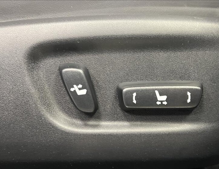 Lexus NX 300h SUV / Terénní 2,5 l 145 kw