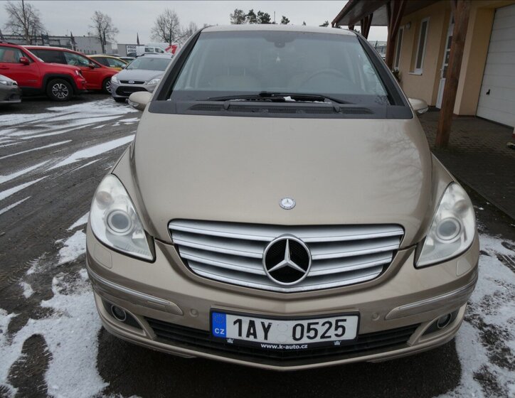 Mercedes-Benz Třídy B Hatchback 2,0 l 80 kw