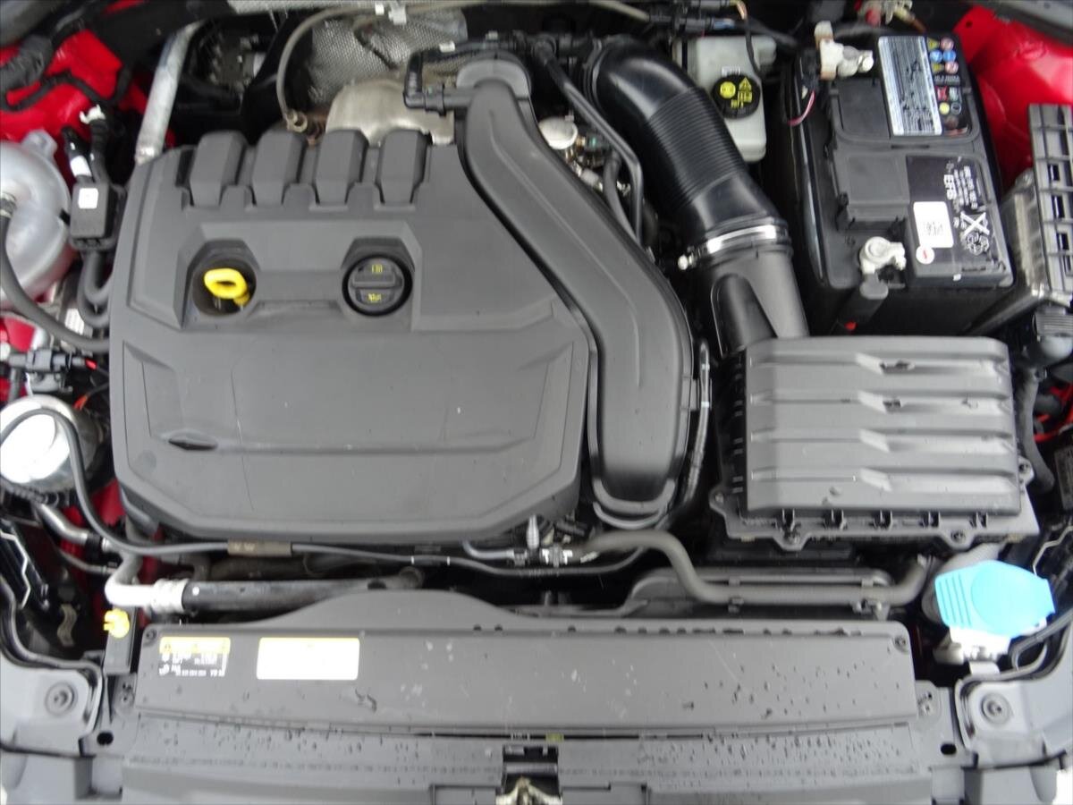 Seat Leon Hatchback 1,5 l 96 kw