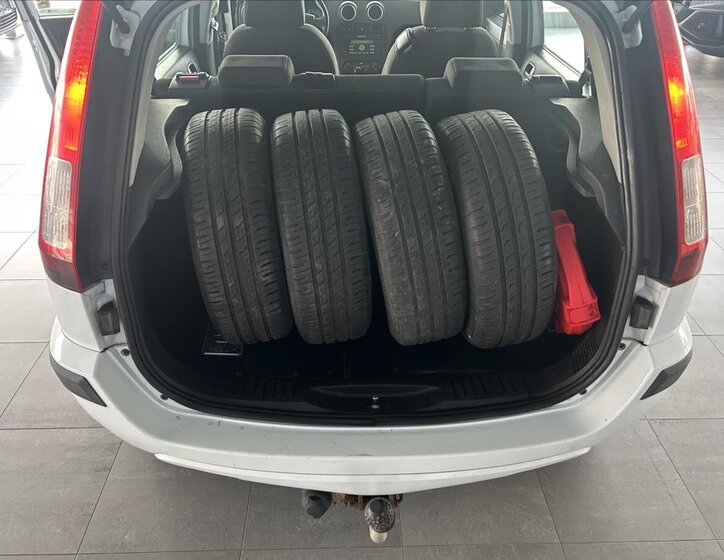 Ford Fusion Hatchback 1,4 l 59 kw