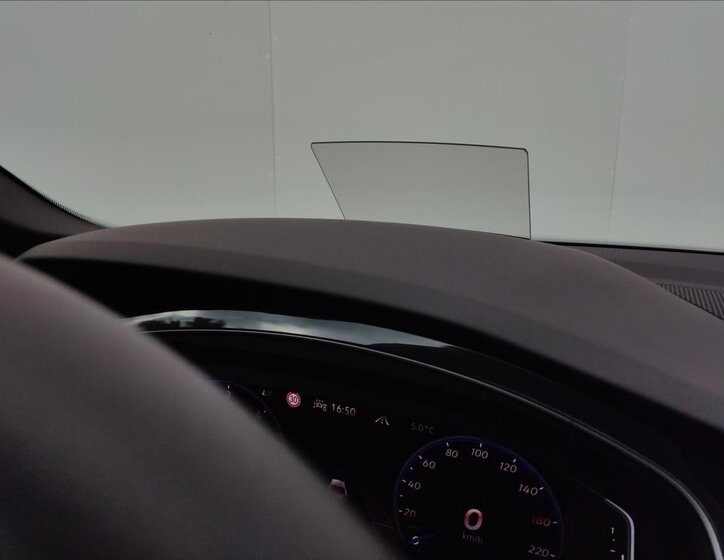 Volkswagen Tiguan SUV / Terénní 2,0 l 110 kw