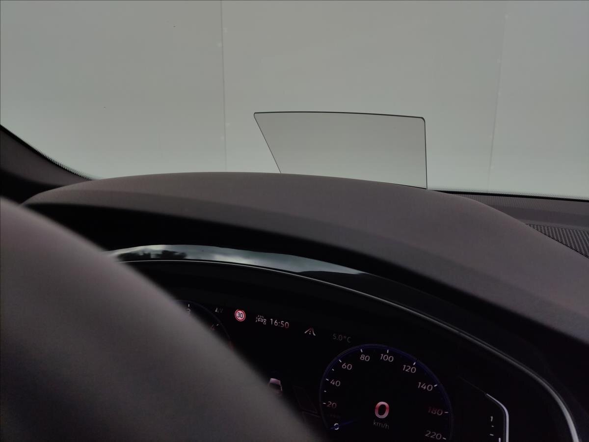 Volkswagen Tiguan SUV / Terénní 2,0 l 110 kw