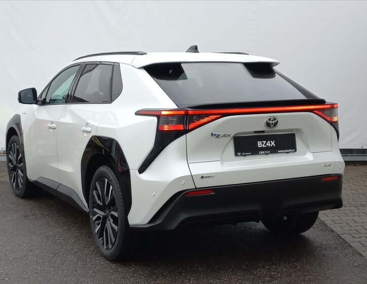 Toyota bZ4X SUV 0,0 255 kw