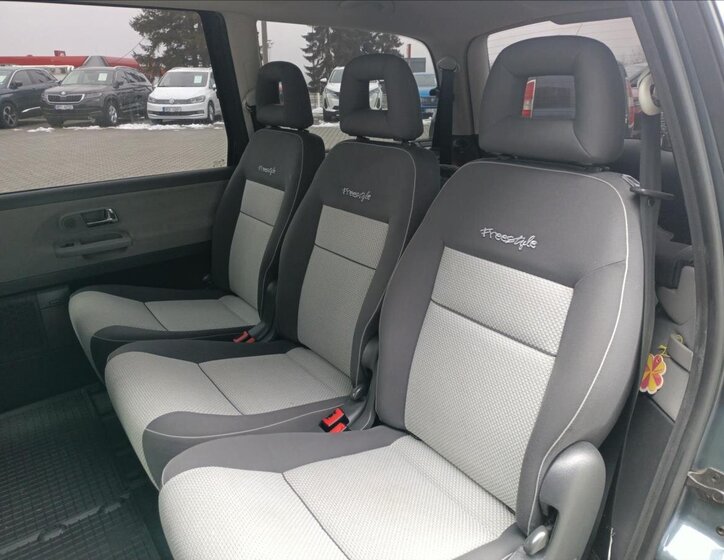 Volkswagen Sharan MPV 2,0 l 103 kw