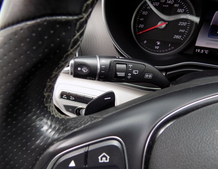 Mercedes-Benz Třídy V 27