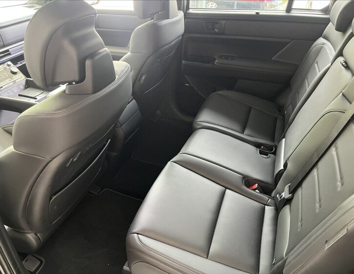 Hyundai Santa Fe SUV / Terénní 1,6 l 185 kw