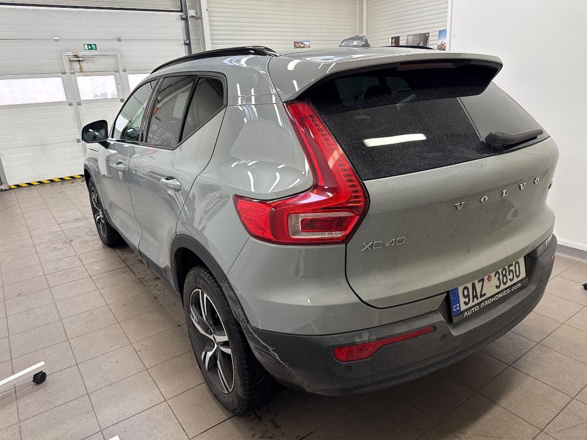 Volvo XC40 SUV 2,0 l 120 kw