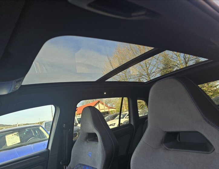 Volkswagen Tiguan Kombi 2,0 l 235 kw
