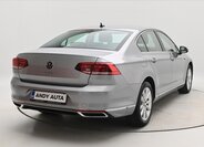 Volkswagen Passat Sedan / Limuzína 1,4 l 115 kw