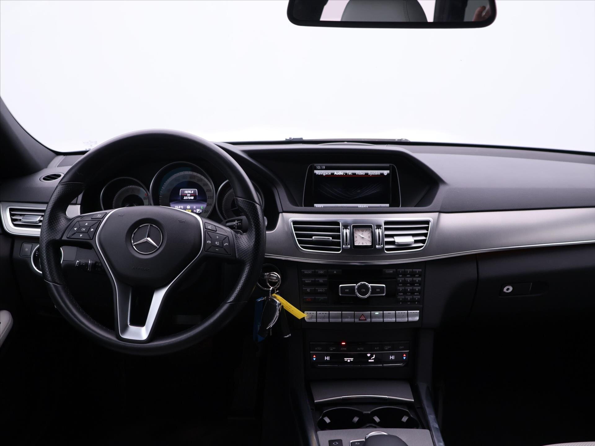 Mercedes-Benz Třídy E Kombi 3,0 l 185 kw