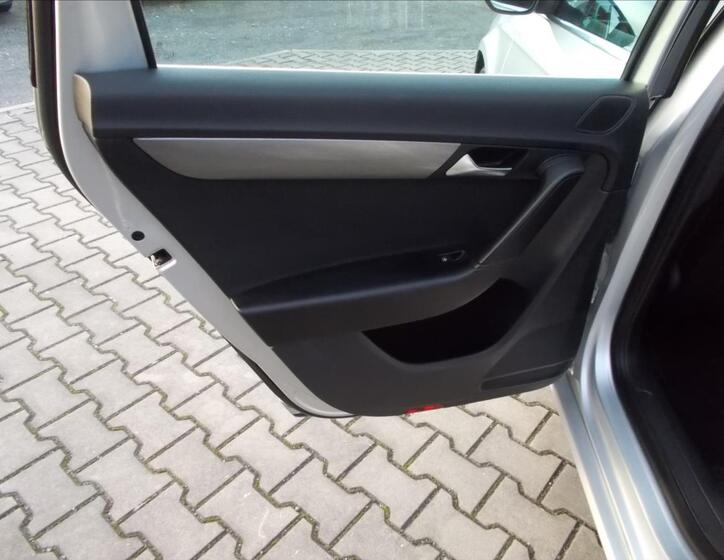 Volkswagen Passat 16