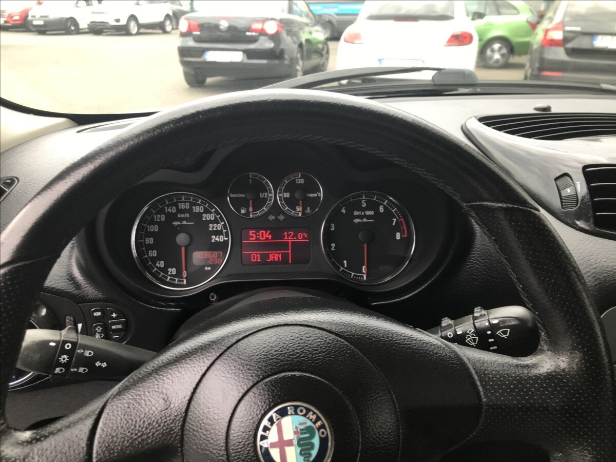 Alfa Romeo 147 Hatchback 77,0 77 kw