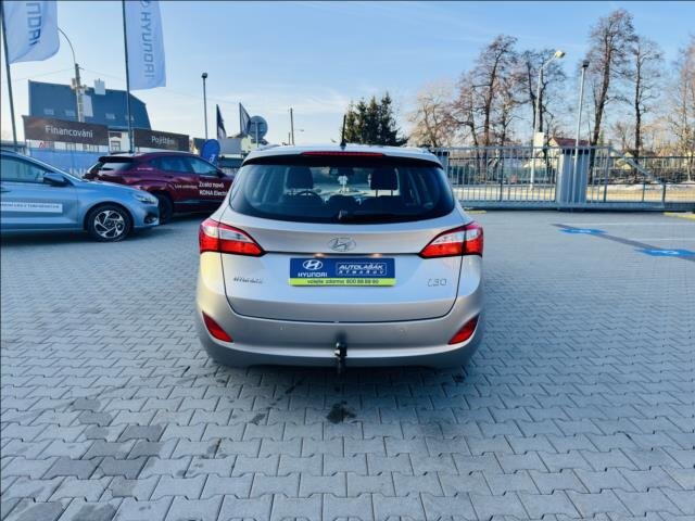 Hyundai i30 Kombi 1,6 l 81 kw