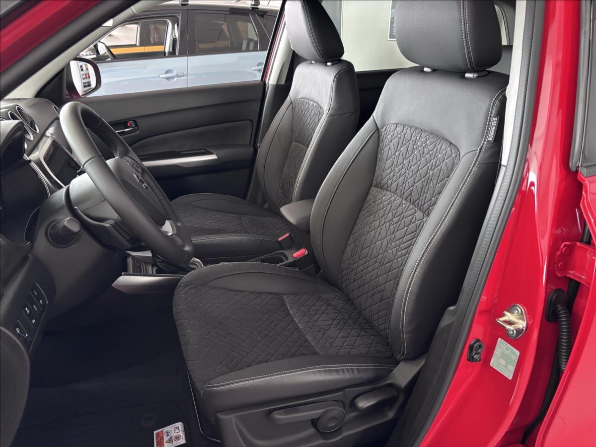 Suzuki Vitara SUV / Terénní 1,4 l 81 kw