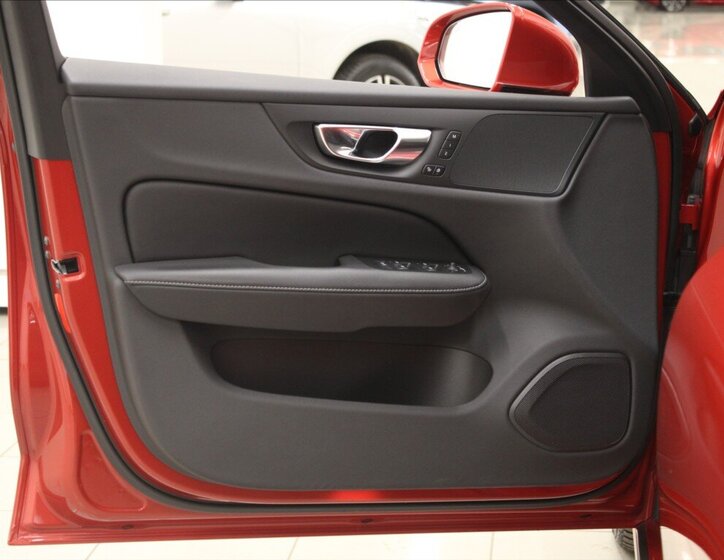 Volvo V60 Kombi 2,0 l 257 kw