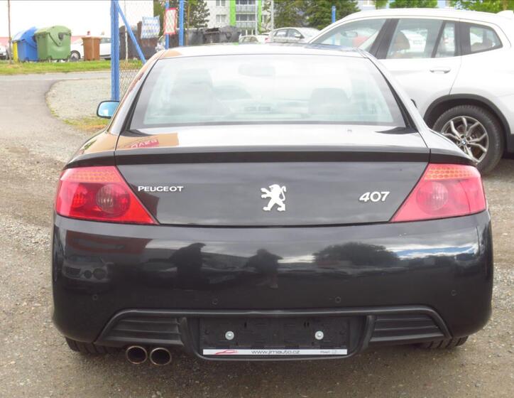 Peugeot 407 8