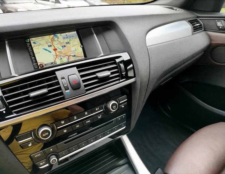 BMW X3 SUV / Terénní 3,0 l 190 kw