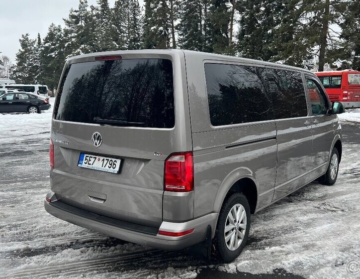 Volkswagen Caravelle VAN-Minibus 0,0 0