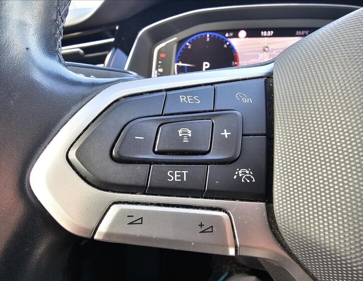 Volkswagen Passat Kombi 2,0 l 110 kw