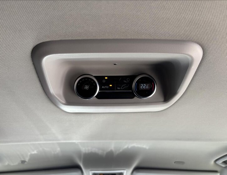 Ford Tourneo Custom Kombi 2,0 l 125 kw