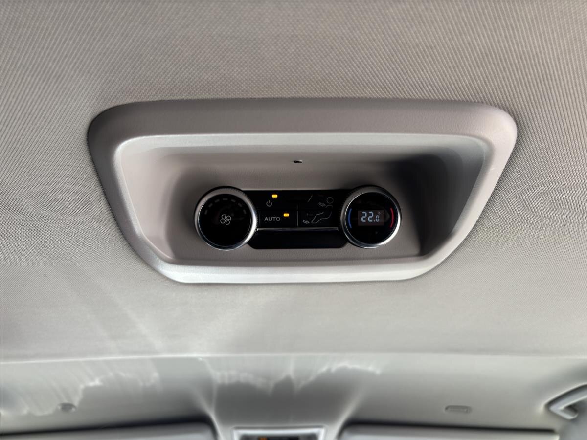 Ford Tourneo Custom Kombi 2,0 l 125 kw