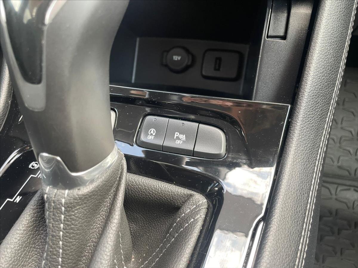 Opel Grandland X SUV / Terénní 2,0 l 130 kw