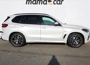 BMW X5 8
