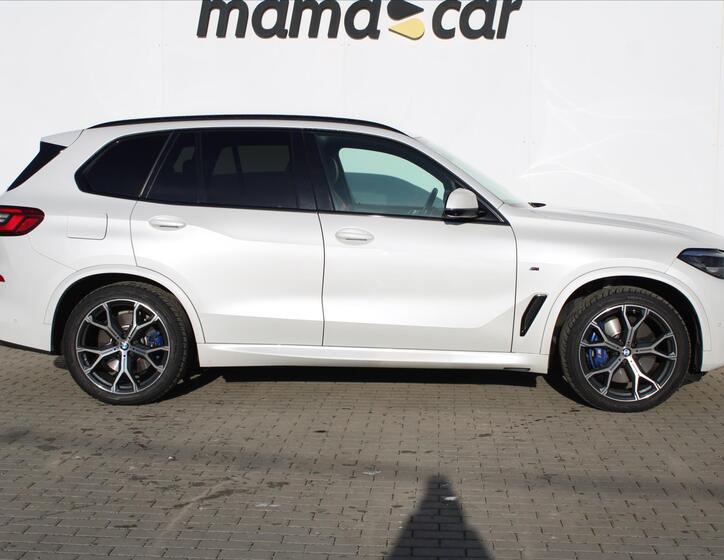 BMW X5 8