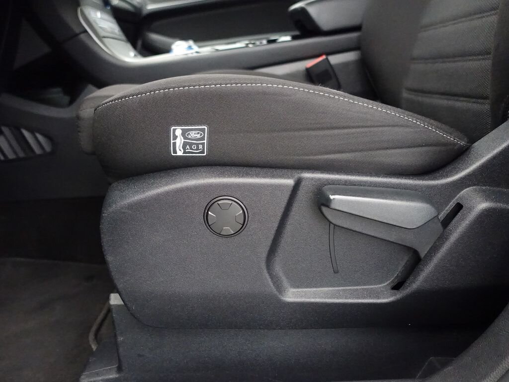 Ford S-MAX MPV 2,0 l 110 kw