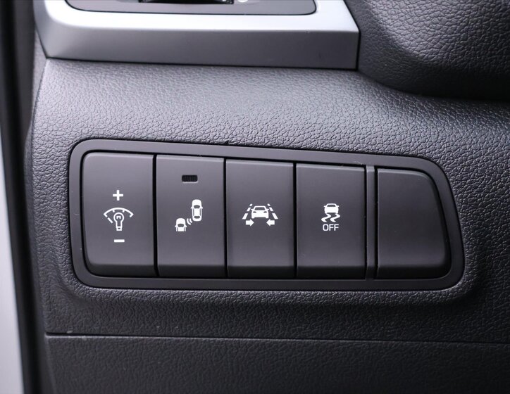 Hyundai Tucson SUV 2,0 l 100 kw