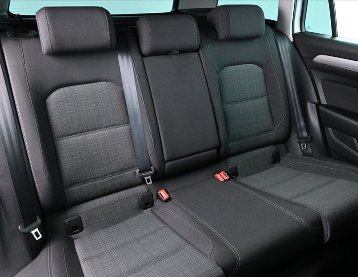 Volkswagen Passat Kombi 2,0 l 110 kw