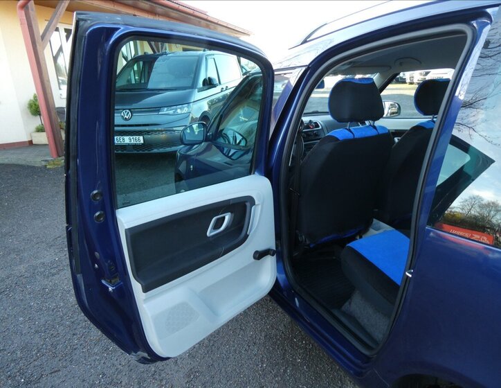 Škoda Roomster 18
