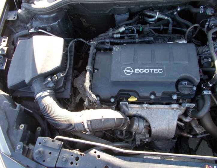 Opel Astra Sedan 1,4 l 103 kw