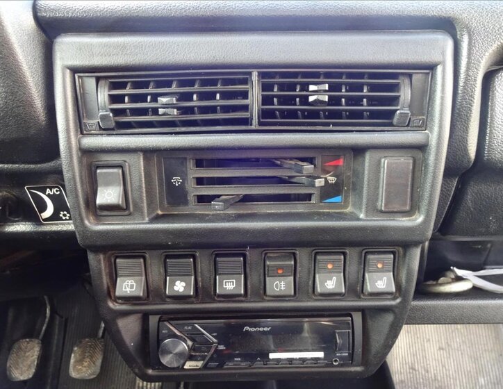 Lada Niva Kombi 1,7 l 61 kw