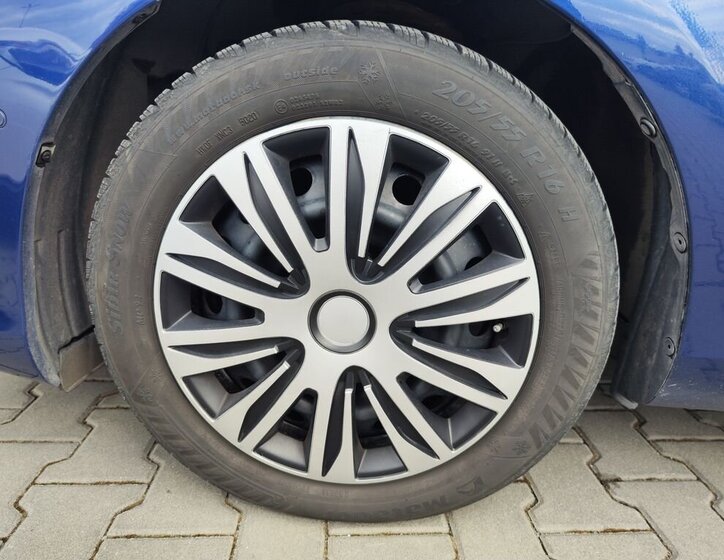 Toyota Auris Kombi 1,6 l 82 kw