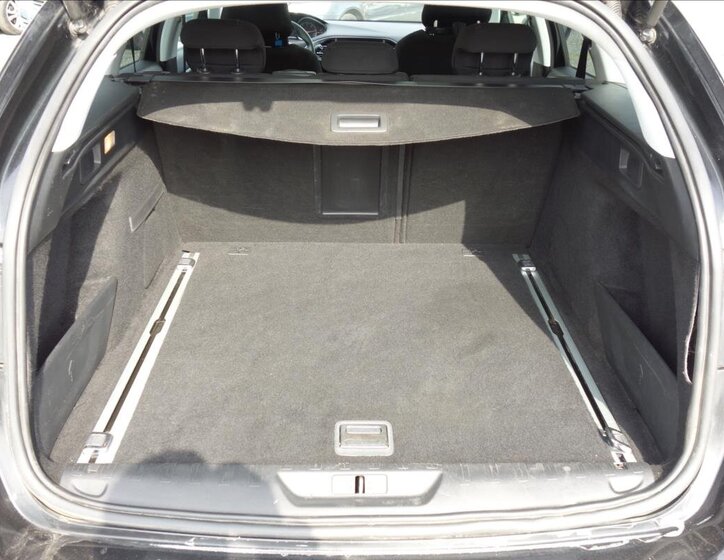 Peugeot 308 Kombi 1,6 l 88 kw