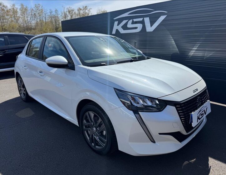 Peugeot 208 Hatchback 1,2 l 55 kw