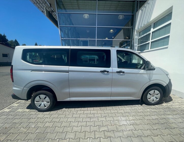 Volkswagen Caravelle 4