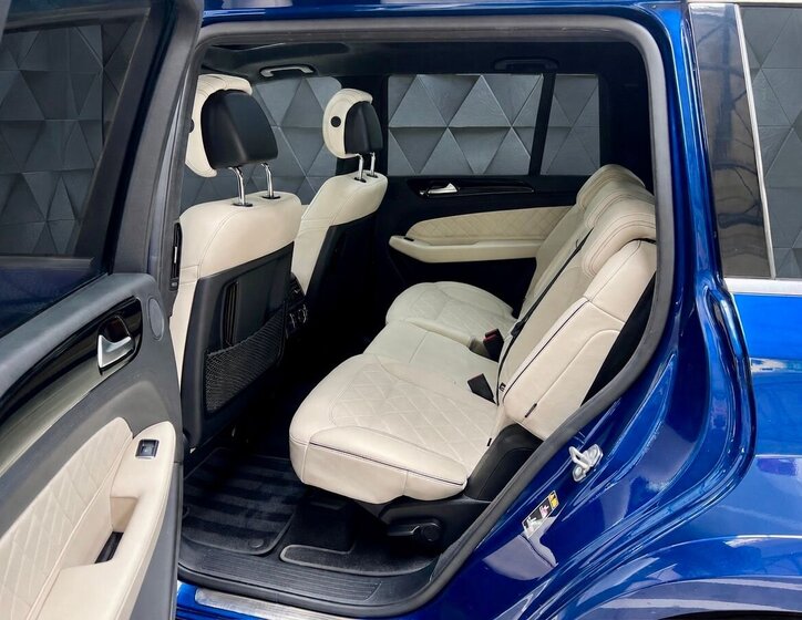 Mercedes-Benz GLS SUV / Terénní 3,0 l 190 kw