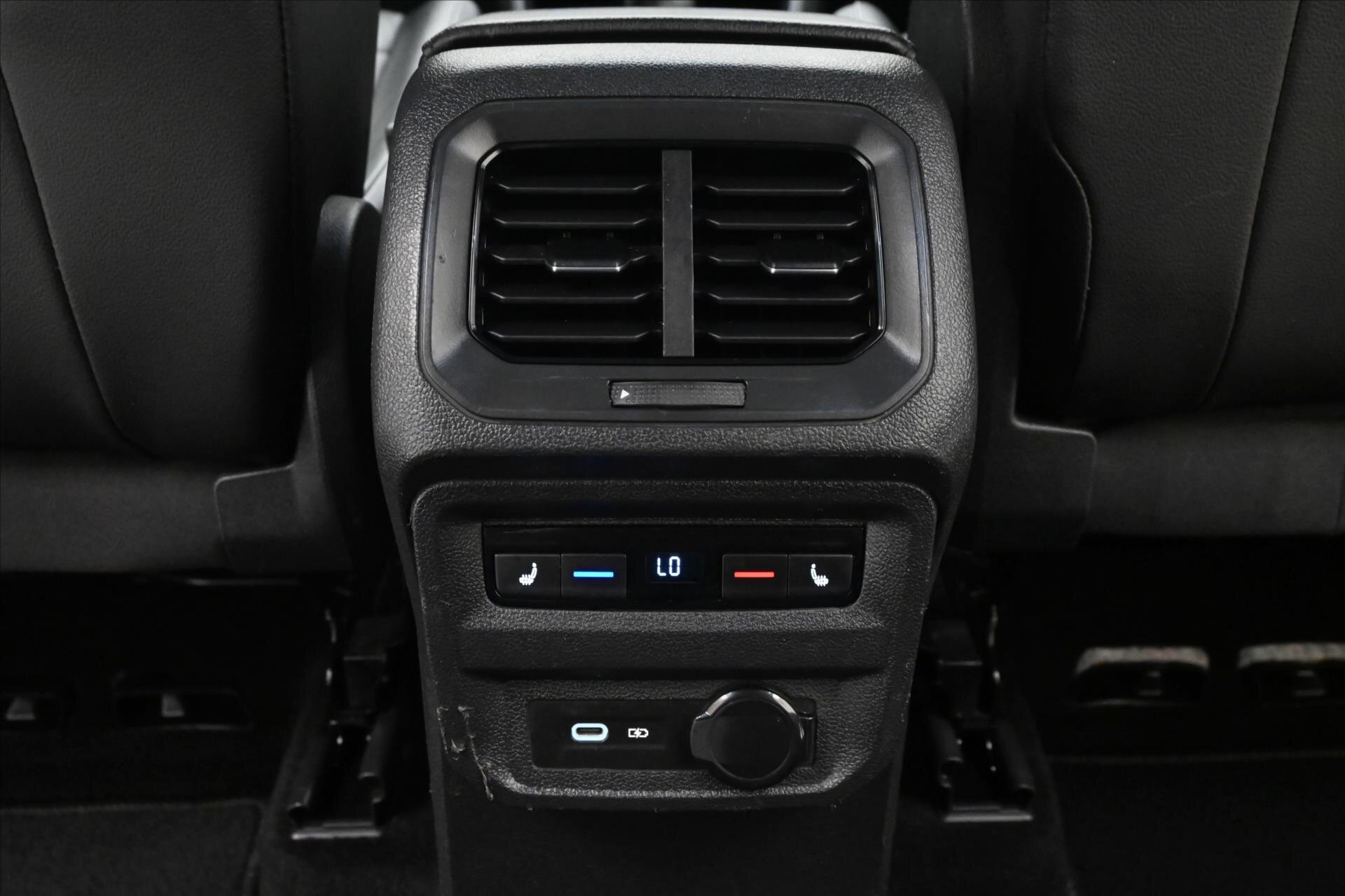 Seat Tarraco SUV / Terénní 2,0 l 110 kw